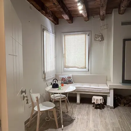 דירה Ca' Val D'ostreghe קיוג'ה