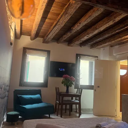 Ca' Val D'ostreghe Apartment