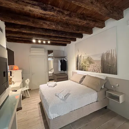 Ca' Val D'ostreghe Apartment